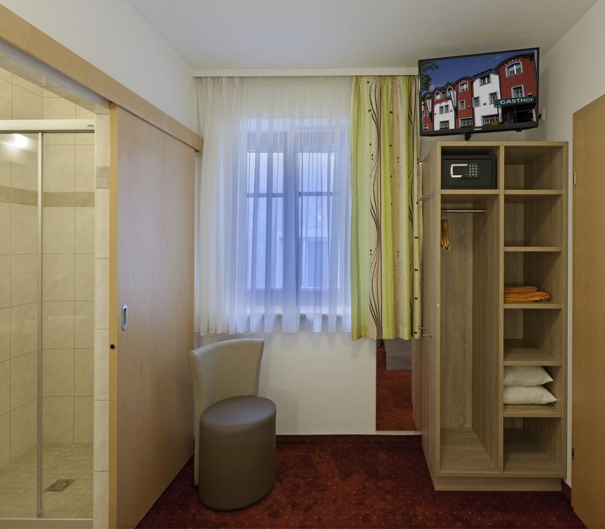 Hotel Restaurant Wallner I Contactless Check-In แซงต์วาเลนทิน ภายนอก รูปภาพ