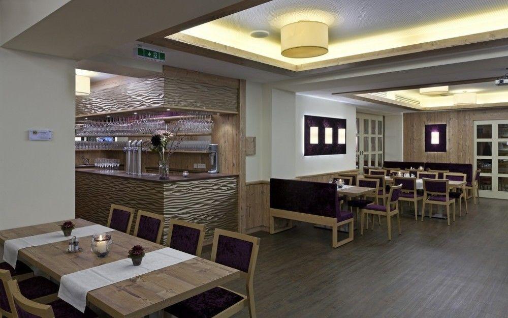Hotel Restaurant Wallner I Contactless Check-In แซงต์วาเลนทิน ภายนอก รูปภาพ