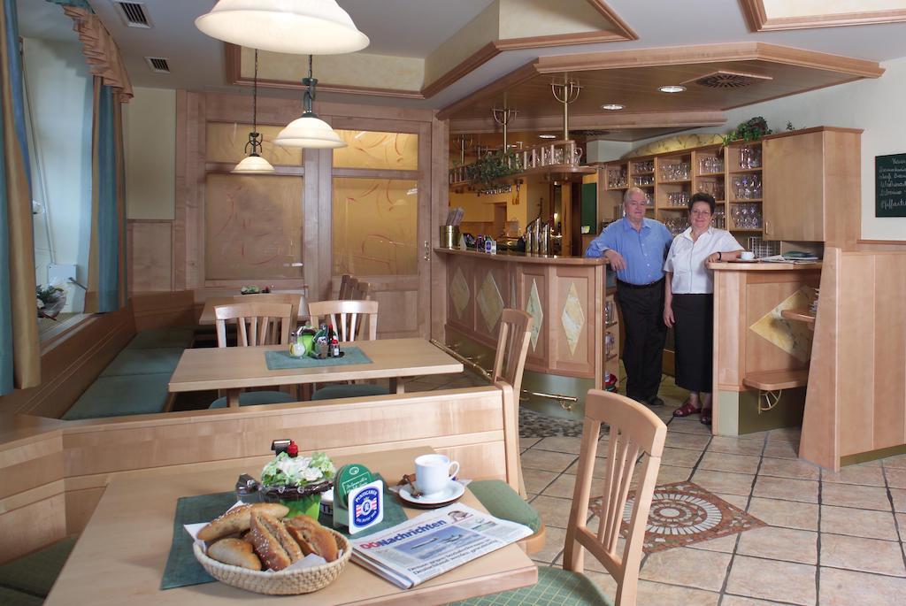 Hotel Restaurant Wallner I Contactless Check-In แซงต์วาเลนทิน ภายนอก รูปภาพ