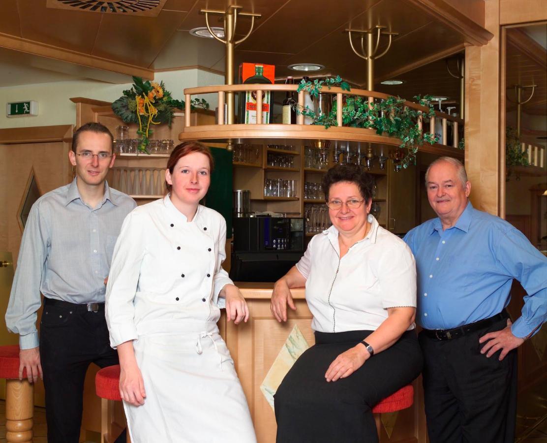 Hotel Restaurant Wallner I Contactless Check-In แซงต์วาเลนทิน ภายนอก รูปภาพ